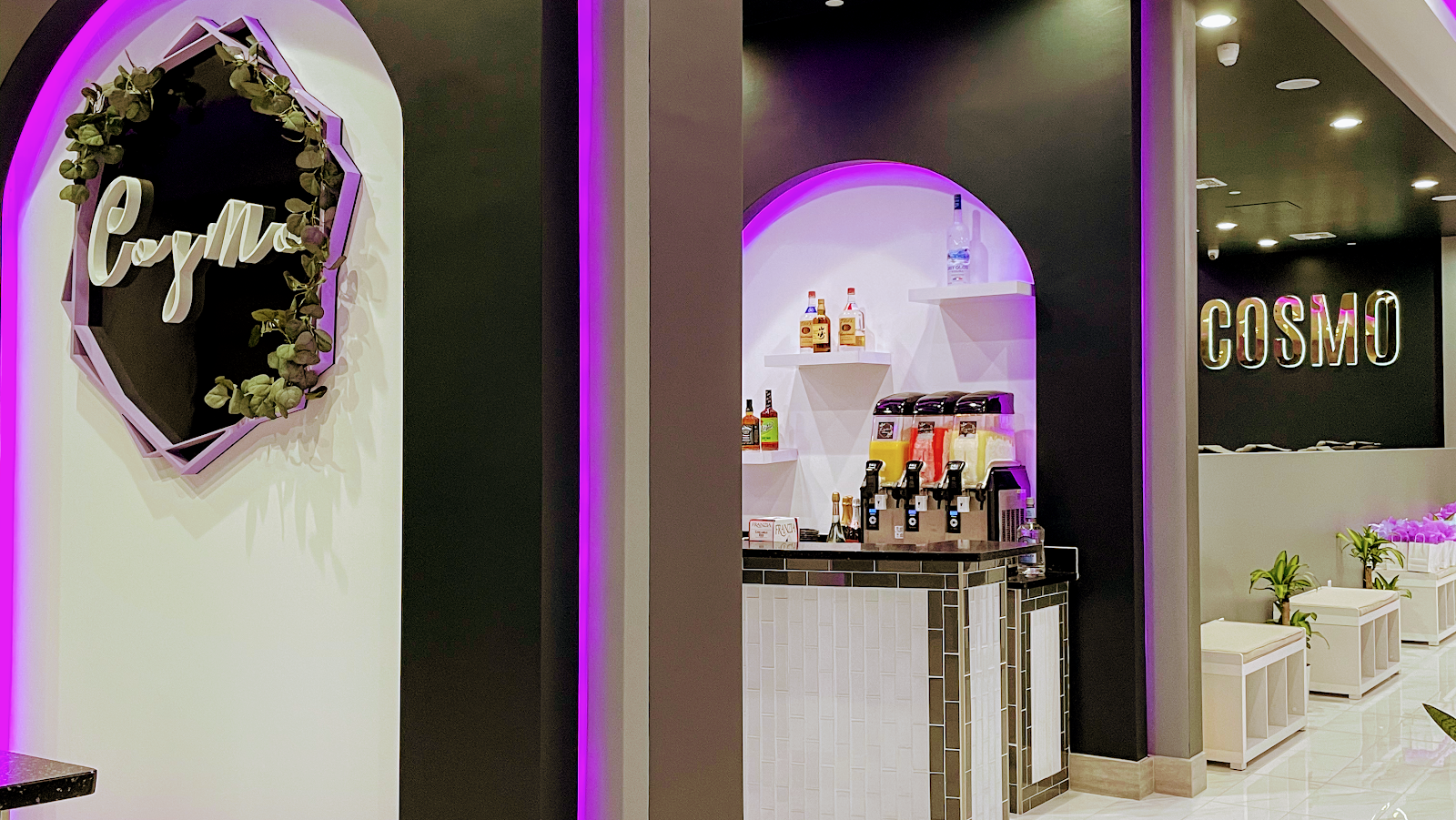 Cosmo Nail Lounge logo